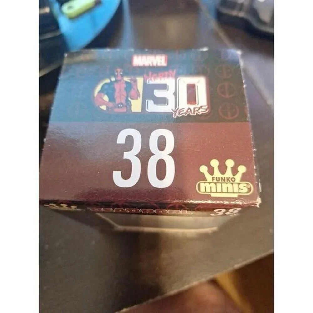 Funko Pop Minis Deadpool In Cake #38